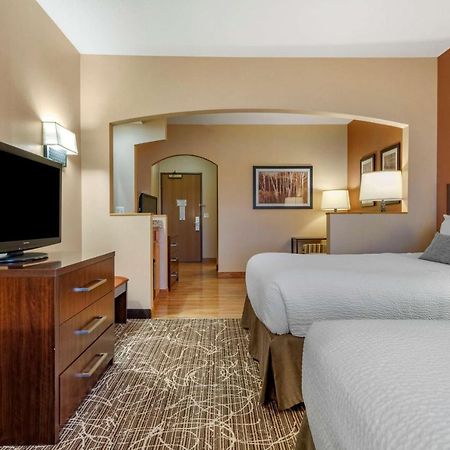 Best Western Plus Chelsea Hotel Monticello Esterno foto