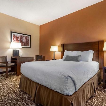 Best Western Plus Chelsea Hotel Monticello Esterno foto