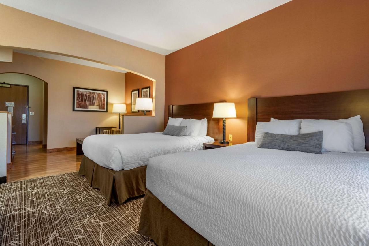 Best Western Plus Chelsea Hotel Monticello Esterno foto