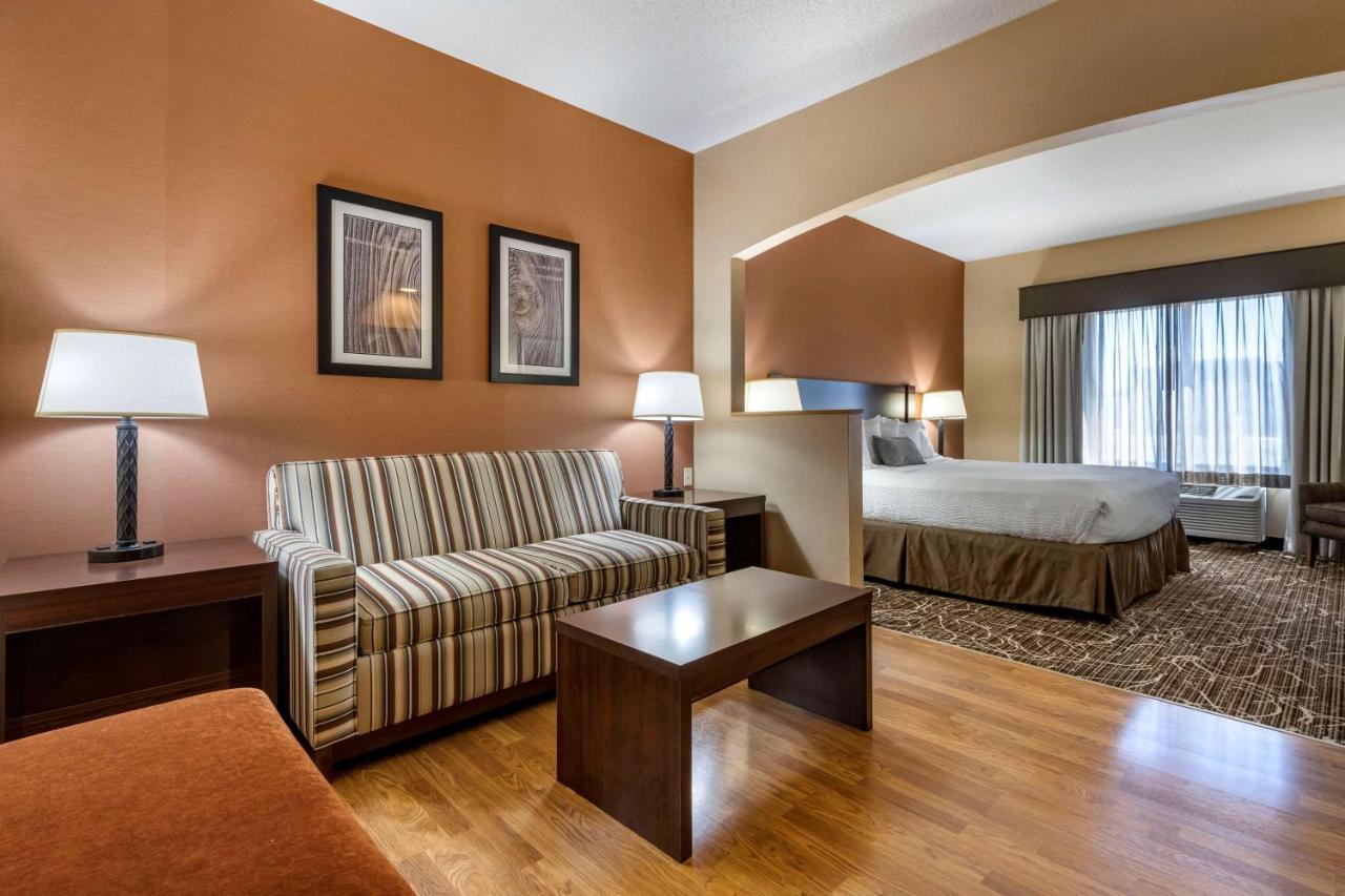 Best Western Plus Chelsea Hotel Monticello Esterno foto