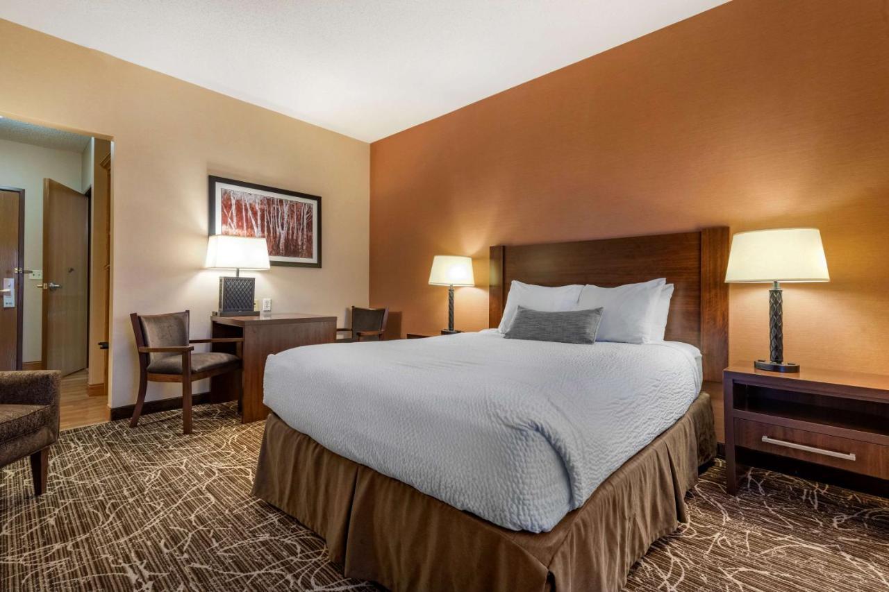 Best Western Plus Chelsea Hotel Monticello Esterno foto