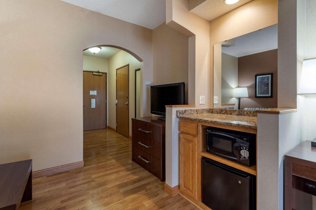 Best Western Plus Chelsea Hotel Monticello Esterno foto