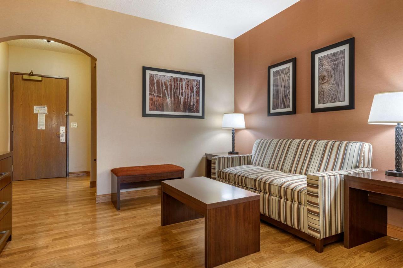 Best Western Plus Chelsea Hotel Monticello Esterno foto