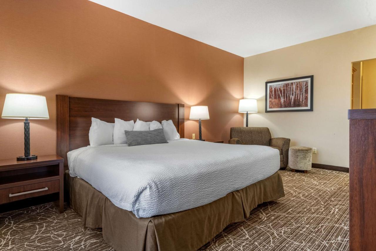 Best Western Plus Chelsea Hotel Monticello Esterno foto