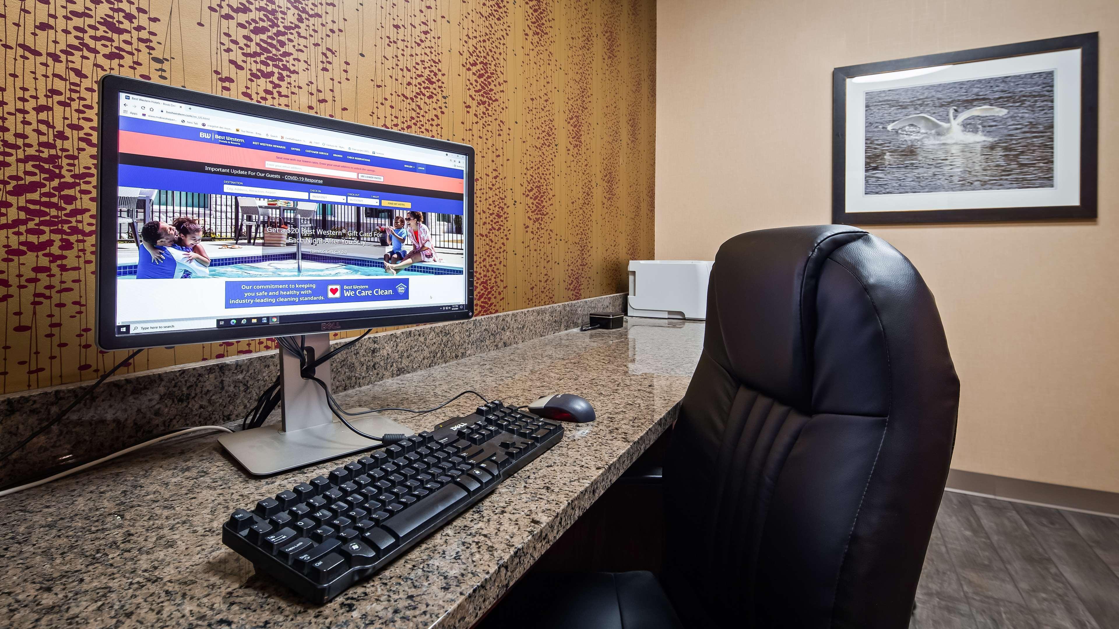Best Western Plus Chelsea Hotel Monticello Esterno foto